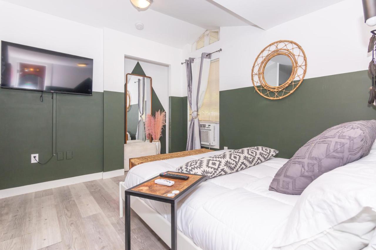 Studio Miami With Backyard - Heart Of Downtown And Wynwood Екстер'єр фото